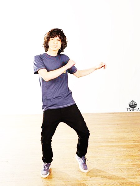 Адам Севани