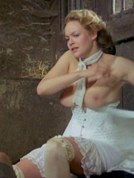 Александра Вандернут Голая - Alexandra Vandernoot Nude