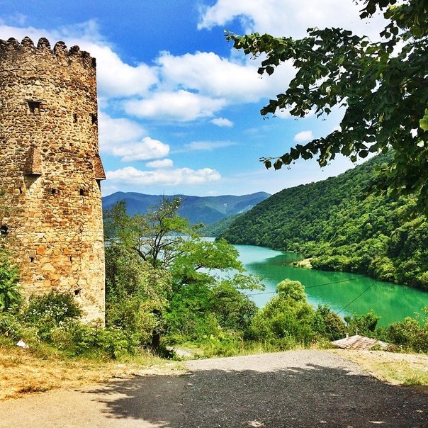 Анфиса Чехова продолжает путешествовать по Тбилиси! Анфиса Чехова продолжает путешествовать по Тбилиси!