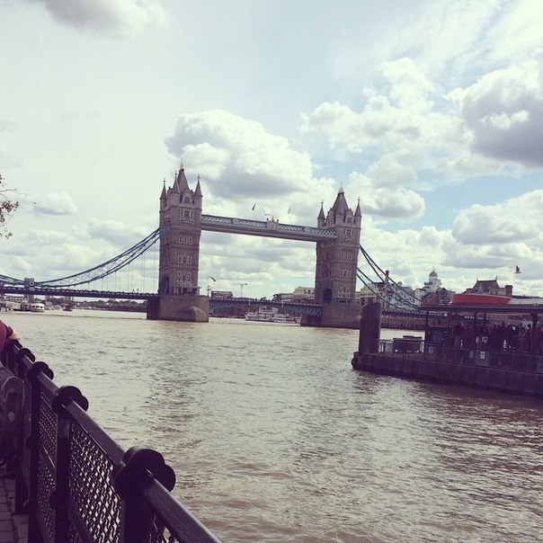 Анна Семенович продолжает путешествие по Лондону!