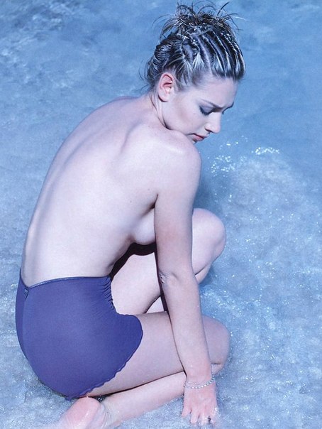 Аврора - Ирина Юдина Голая