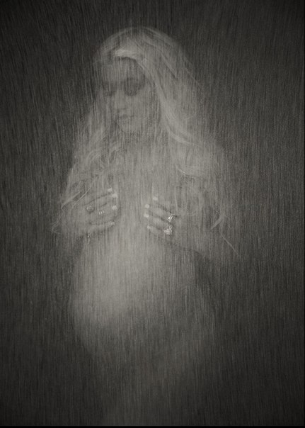 Беременная Кристина Агилера снялась голой для журнала!