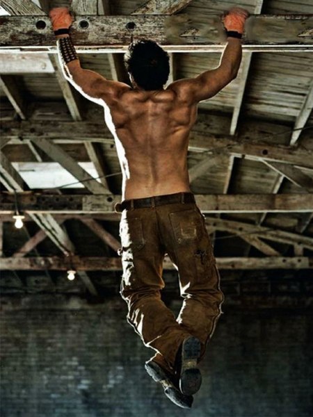 Джейсон Момоа