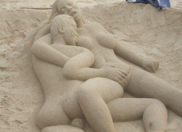 Жопа всегда найдет себе приключение - Эроприколы