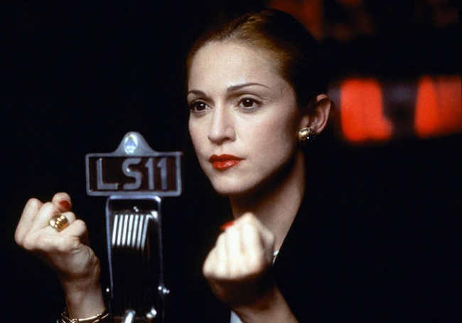 Мадонна — женщина, достойная восхищения Мадонна — женщина, достойная восхищения