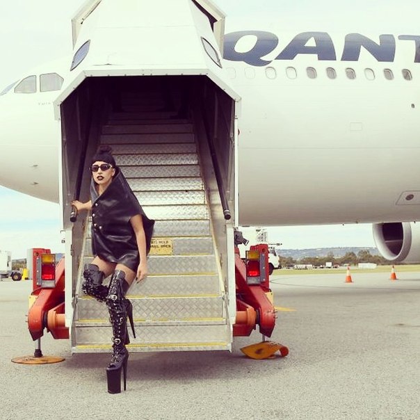 Леди Гага удивила своим нарядом!