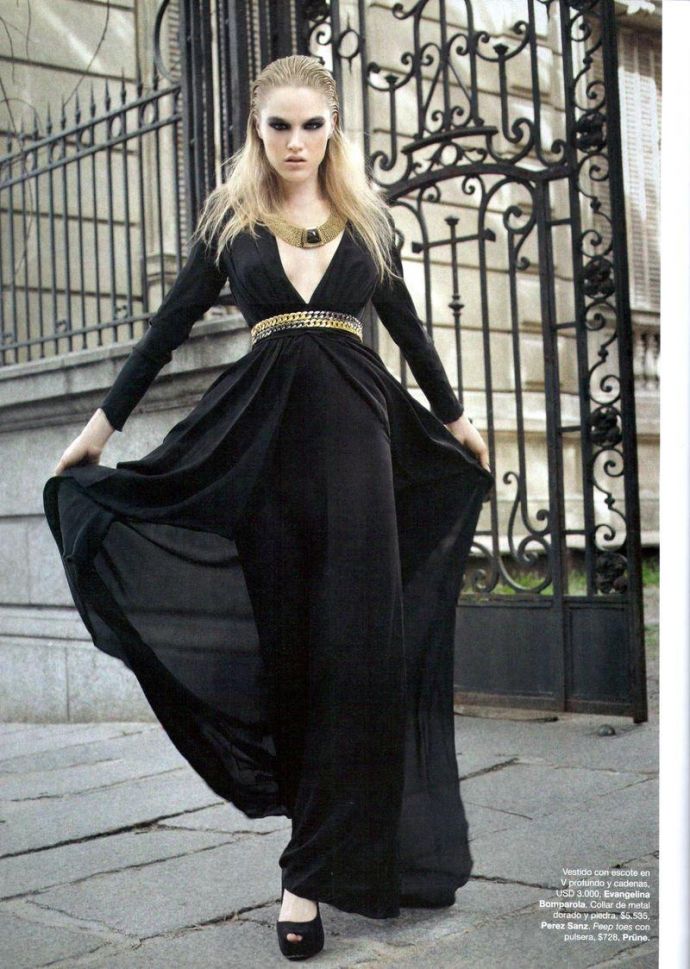 Раздетая Dana Drori - Harpers Bazaar February 2012 Argentina