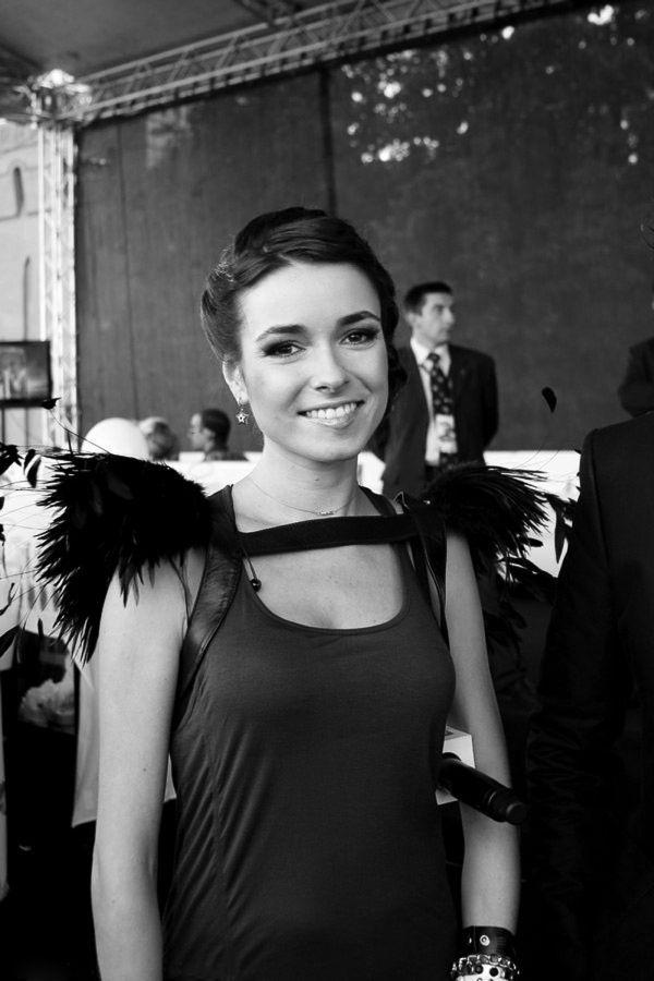 Ирена Понарошку - красивая телеведущая