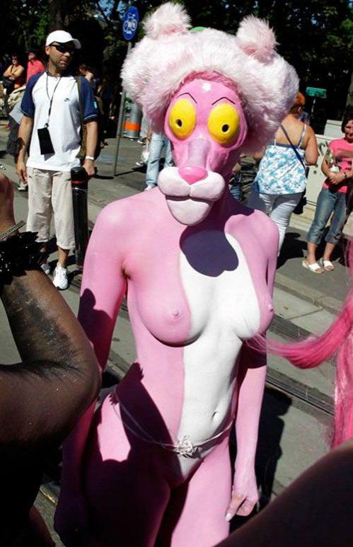 Мечта любого трахтариста, Куча голых баба. - Эроприколы