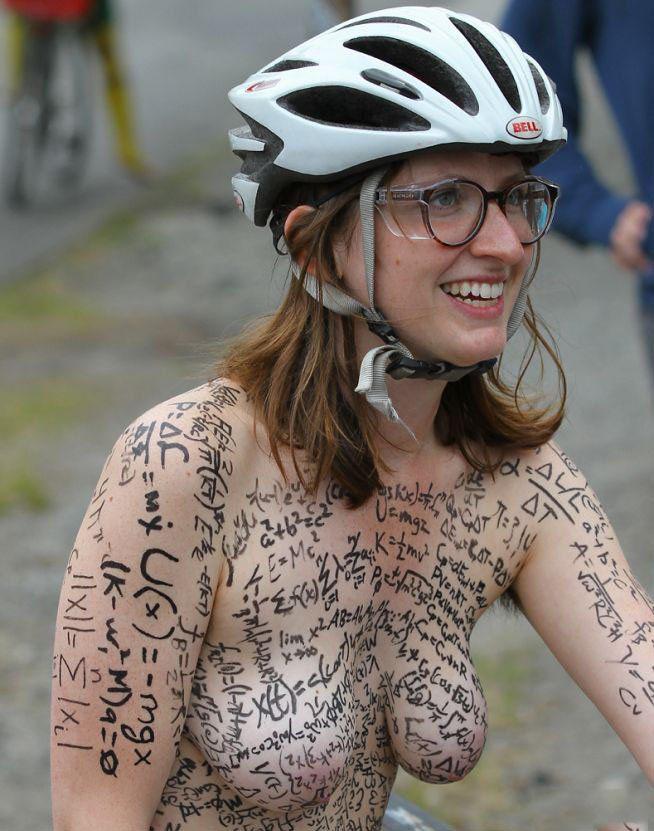 Мечта любого трахтариста, Куча голых баба. - Эроприколы