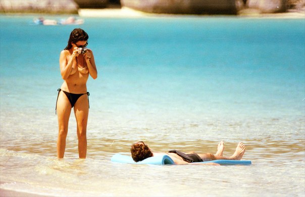 Penelope Cruz - Topless At A Beach In Virgin Island