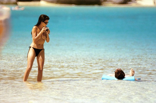 Penelope Cruz - Topless At A Beach In Virgin Island
