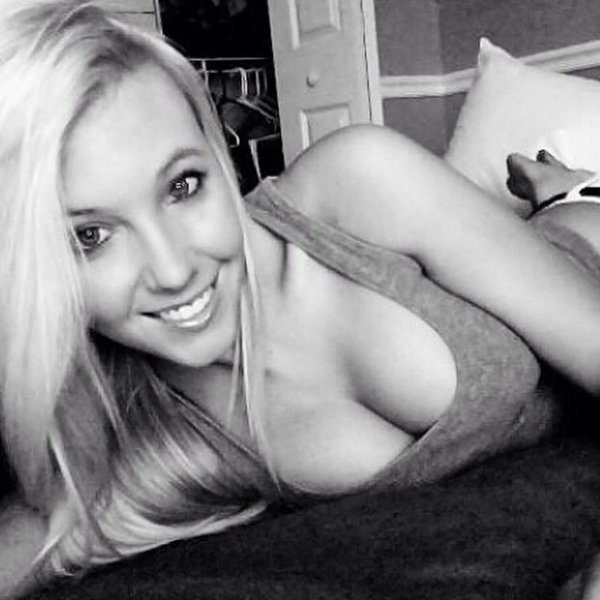 Постельные фотографии девушек