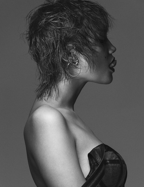 Шарлотта Кэри (Charlotte Carey) голая в журнале Wild