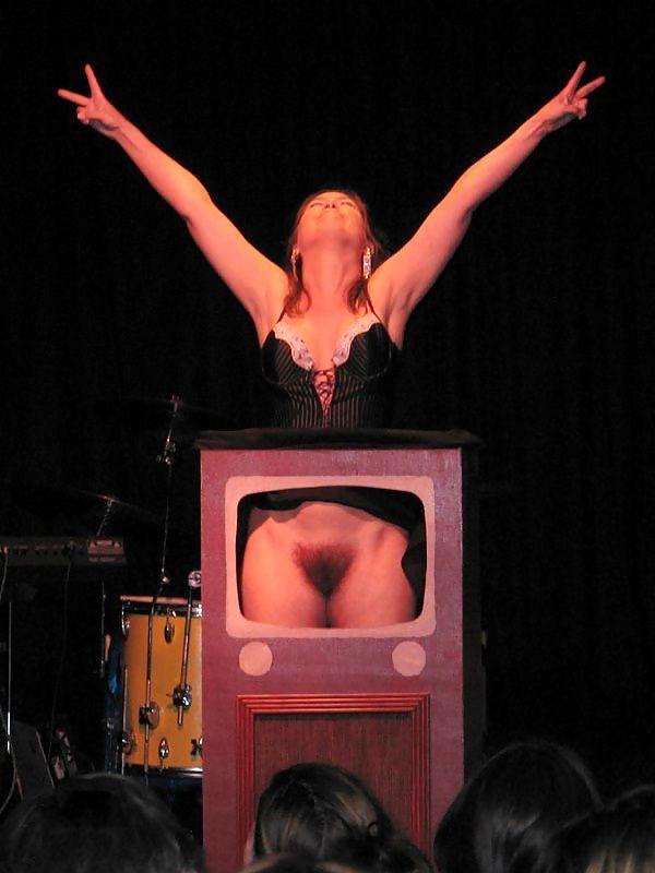 Тема доярок еще не раскрыта - Эроприколы