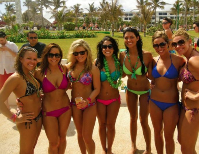 Симпатичные девчонки