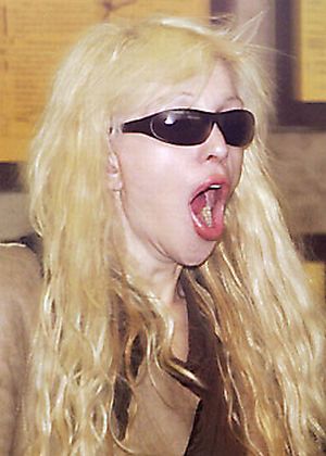 Знаменитости с обложек глянцевых журналов.