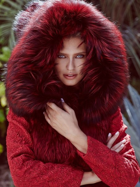 Bianca Balti by Tim Zaragoza for Emirates Woman September