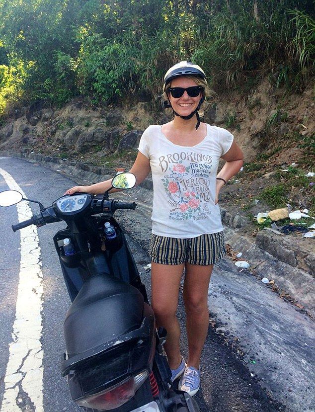 Девушке вытащили пиявку