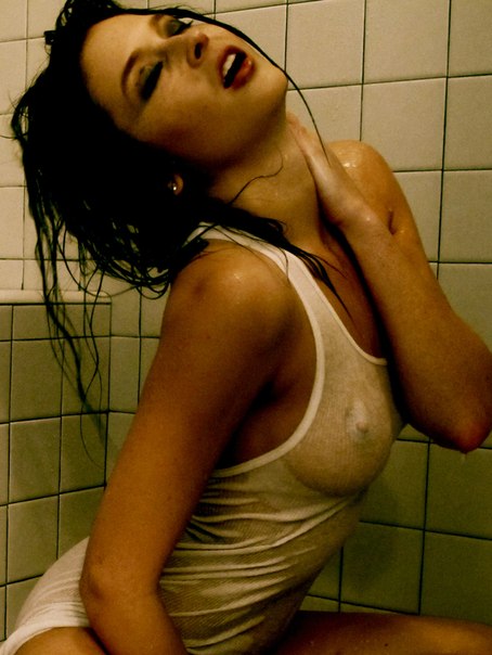 Рени Олстэд Голая - Renee Olstead Nude