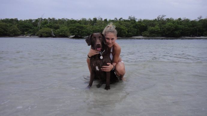 Анна Курникова продемонстрировала фигуру в бикини