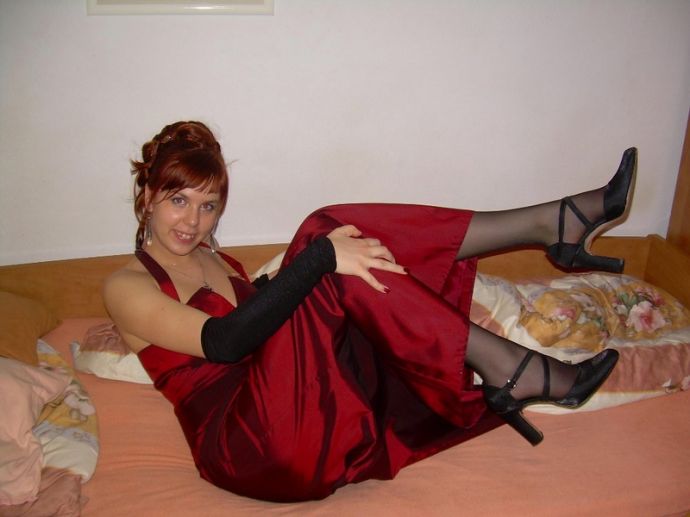 Личный архив офигенной девушки с красными волосами