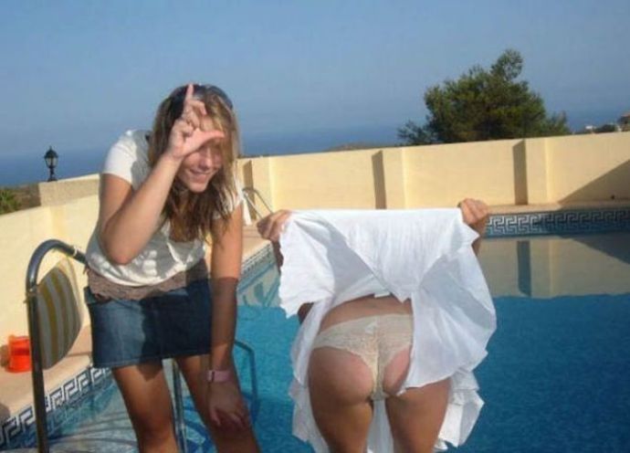 Сексуальные девушки отрываются на вечеринках (40 фото)