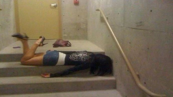 Сексуальные девушки отрываются на вечеринках (40 фото)