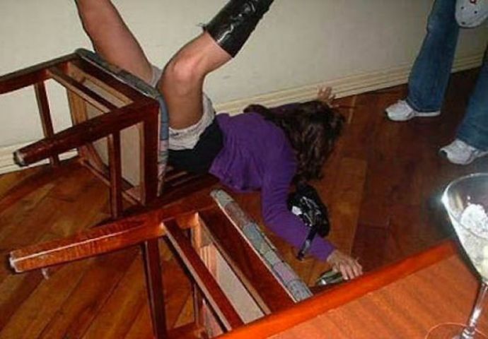 Сексуальные девушки отрываются на вечеринках (40 фото)