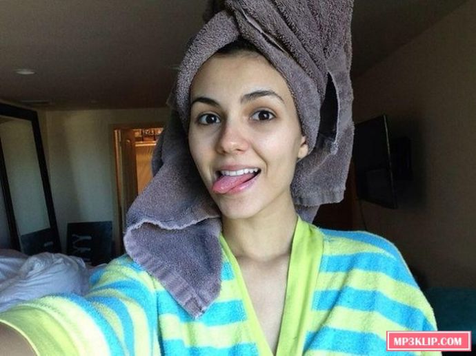 Взломанные фотографии Виктории Джастис