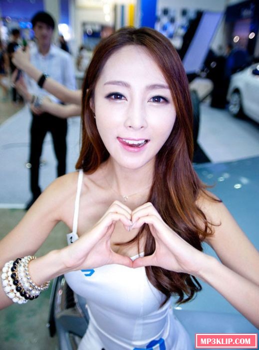 Девушки с автовыставки в Сеуле (43 фото) Девушки с автовыставки в Сеуле (43 фото)