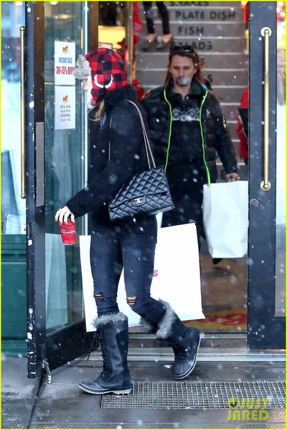 Кейт Хадсон и Мэтт Беллами на горнолыжном курорте