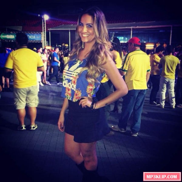 Симпатичные болельщицы футбола со всего мира. Часть 2 (41 фото) Симпатичные болельщицы футбола со всего мира. Часть 2 (41 фото)