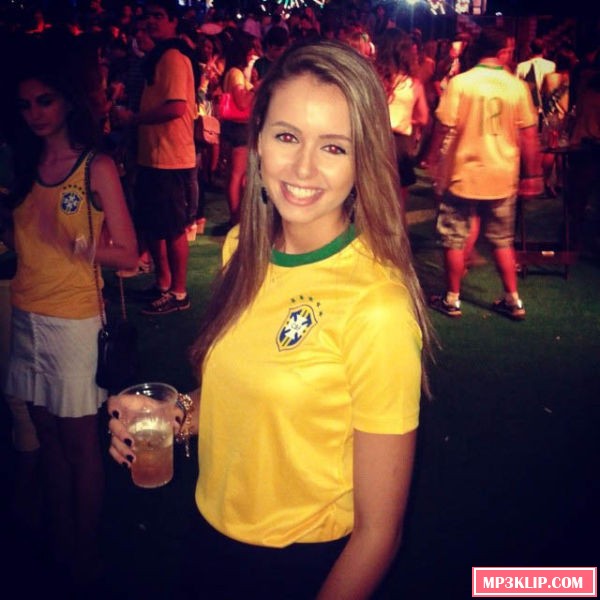 Симпатичные болельщицы футбола со всего мира. Часть 2 (41 фото) Симпатичные болельщицы футбола со всего мира. Часть 2 (41 фото)