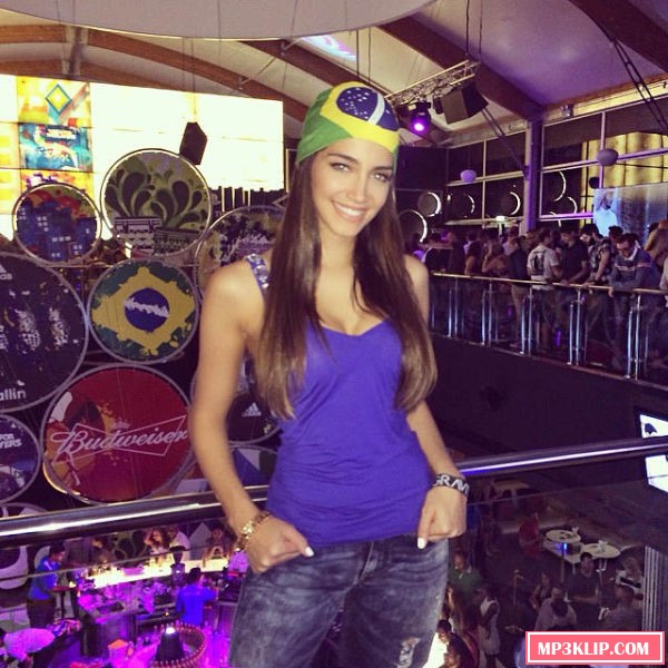 Симпатичные болельщицы футбола со всего мира. Часть 2 (41 фото) Симпатичные болельщицы футбола со всего мира. Часть 2 (41 фото)