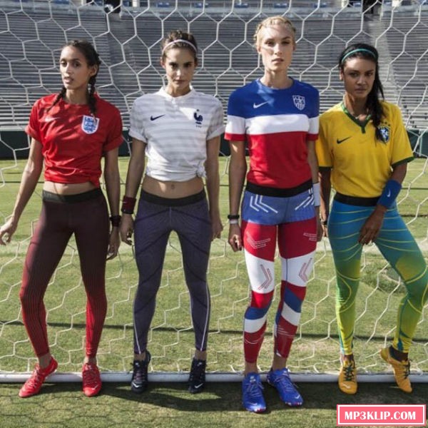 Симпатичные болельщицы футбола со всего мира. Часть 2 (41 фото) Симпатичные болельщицы футбола со всего мира. Часть 2 (41 фото)