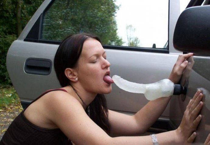 Голая девушка среди арбузов - Эроприколы