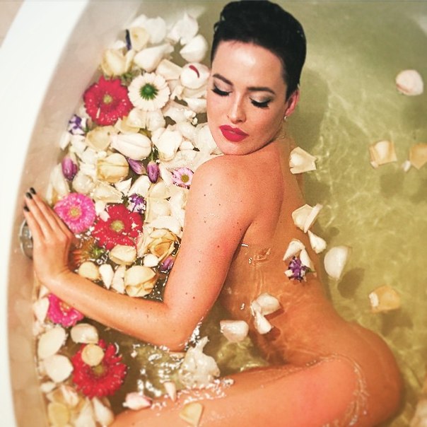 Даша Астафьева - Instagram