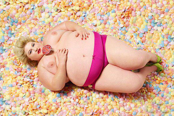 Дрочет член мужику пылесосом - Эроприколы