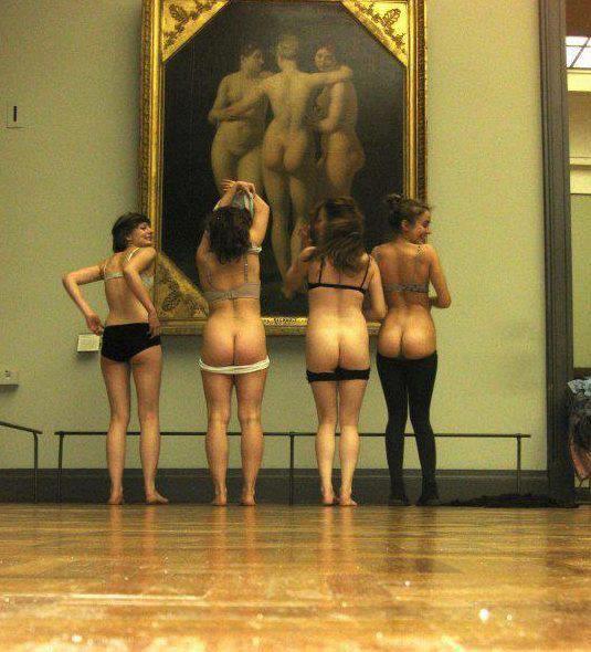 Когда не невтерпеж можно потрахаться и на улице -  Эроприколы