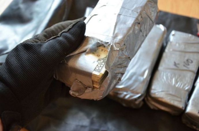 Неожиданный сюрприз в двери подержанного автомобиля