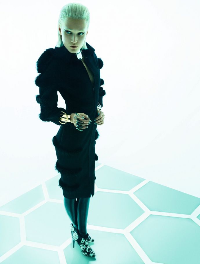 Тони Гаррн (Toni Garrn) в фотосессии Грега Кадела