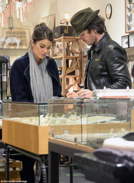 Йен Сомерхолдер и Никки Рид в ЛА - 4 января