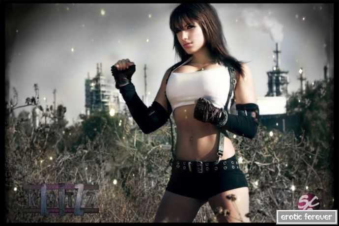 Сексуальная косплейщица и мастер перевоплощений