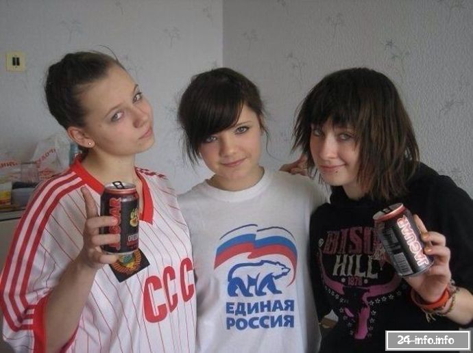 В женском студенческом общежитии скучать не приходится