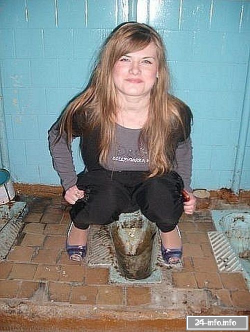 В женском студенческом общежитии скучать не приходится