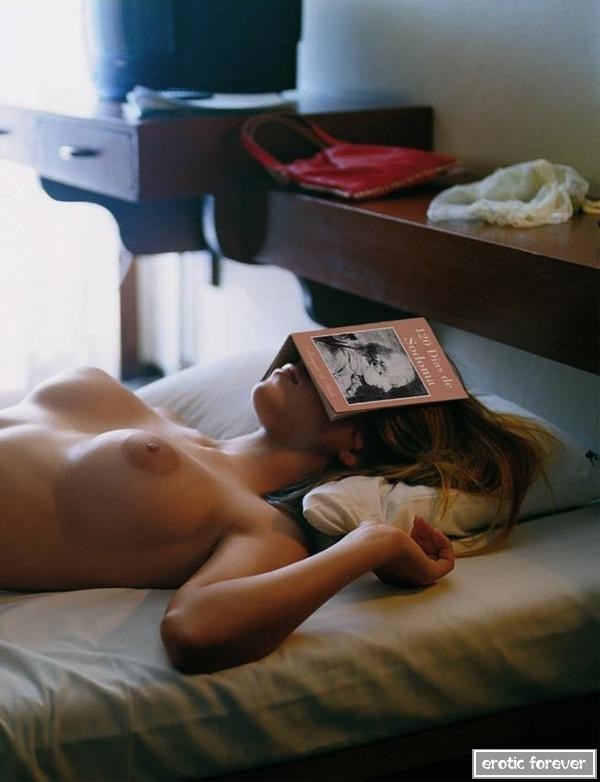 Женская грудь (эротика)