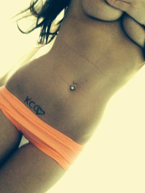 Девушки без лифаков (эротика)