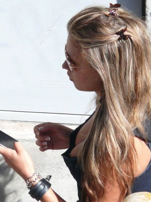 Девушки с большой грудью и красивым декольте Девушки с большой грудью и красивым декольте