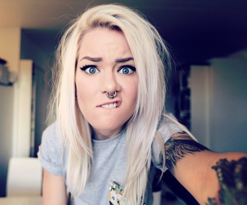 Девушки с татуровками